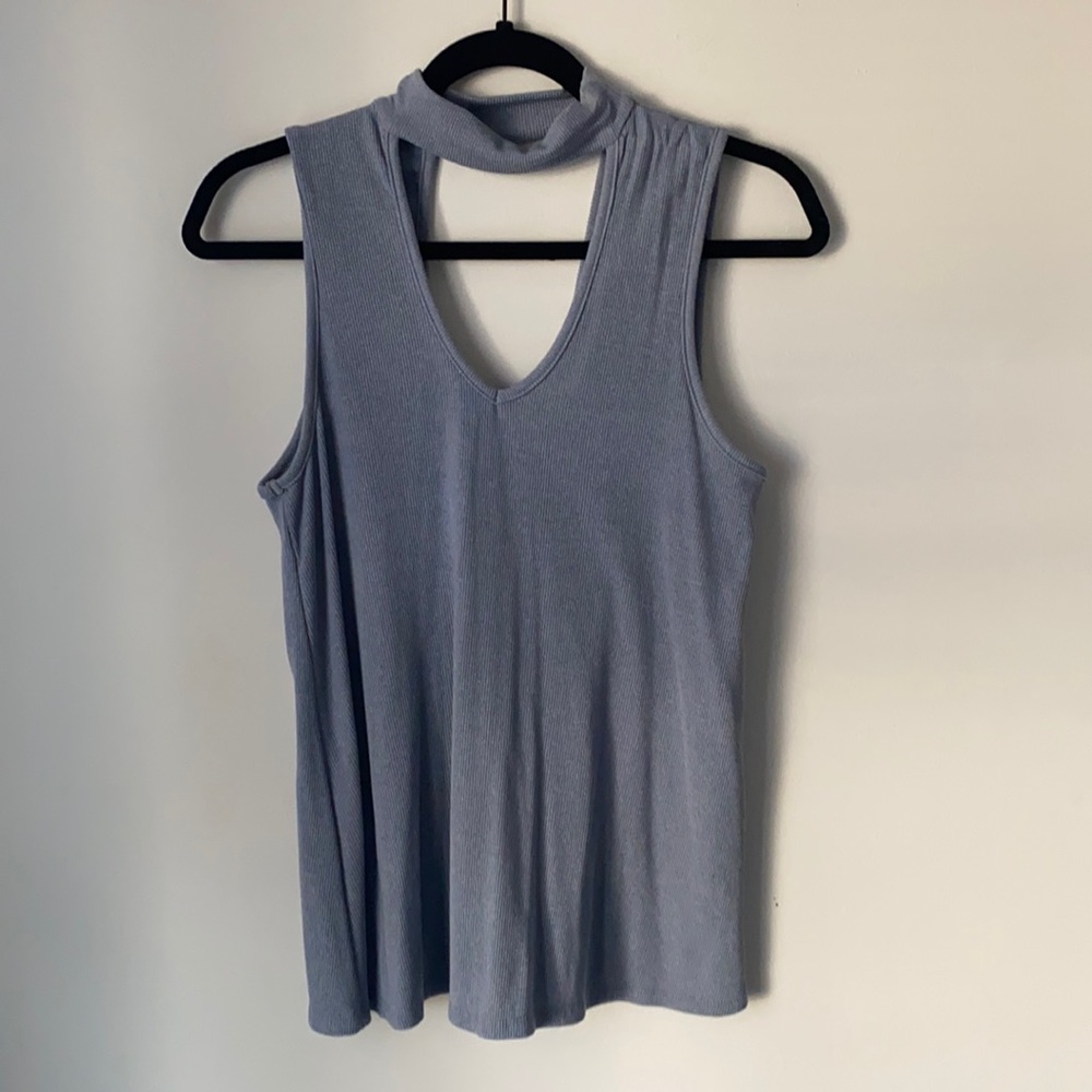 Choker neck knitted top
